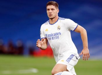 Real Madrid open 8 points lead in La Liga title race