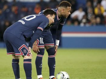 Lionel Messi, Neymar available for Lens clash